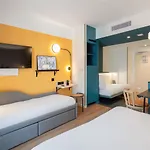 Adagio Access Centre Cathedrale 3* Руан
