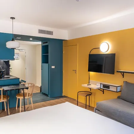 Adagio Access Centre Cathedrale Hotel 3*