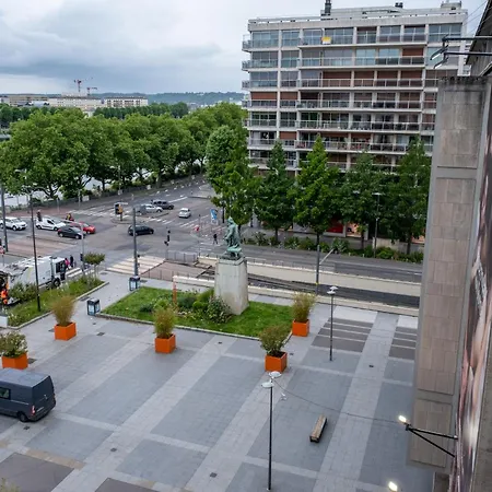 Hotel Adagio Access Centre Cathedrale 3*