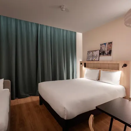 Adagio Access Centre Cathedrale Отель 3*