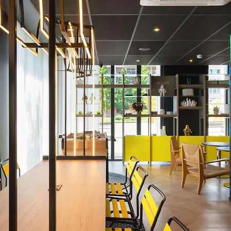 Adagio Access Centre Cathedrale Отель