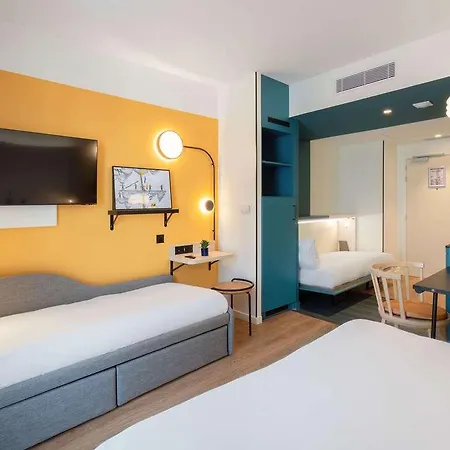 Hotel Adagio Access Centre Cathedrale 3*