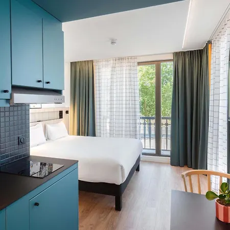 Adagio Access Centre Cathedrale 3* Руан