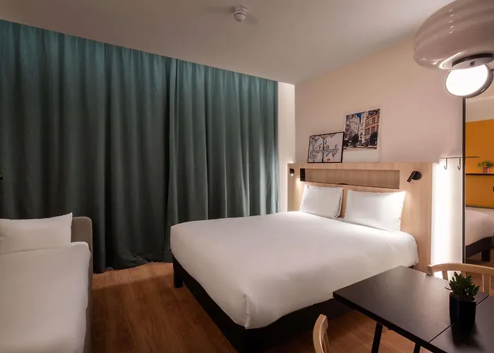 Hotel Adagio Access Centre Cathédrale 3*