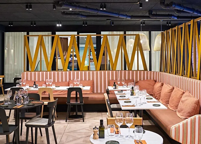 Adagio Access Centre Cathedrale 3* Ruão