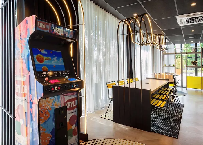 Adagio Access Centre Cathedrale Hotel 3*