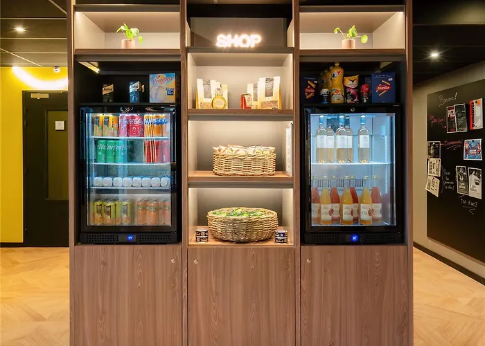 Adagio Access Centre Cathedrale Hotel 3*