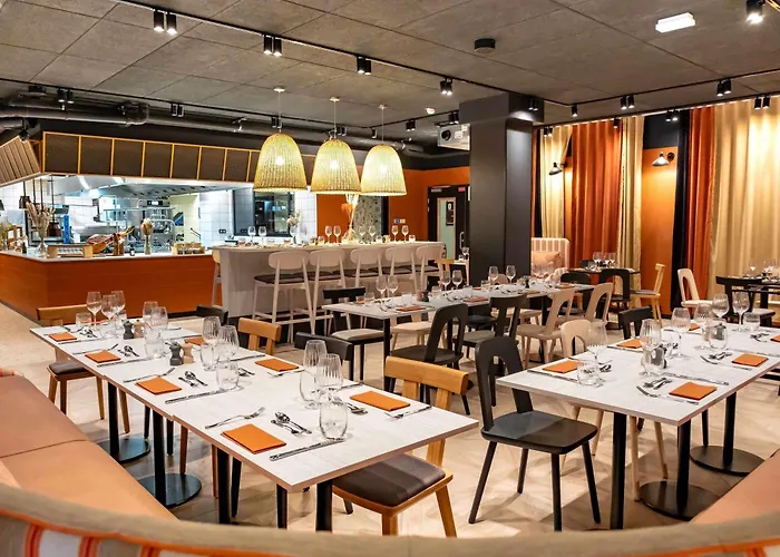 Hotel Adagio Access Centre Cathedrale 3*